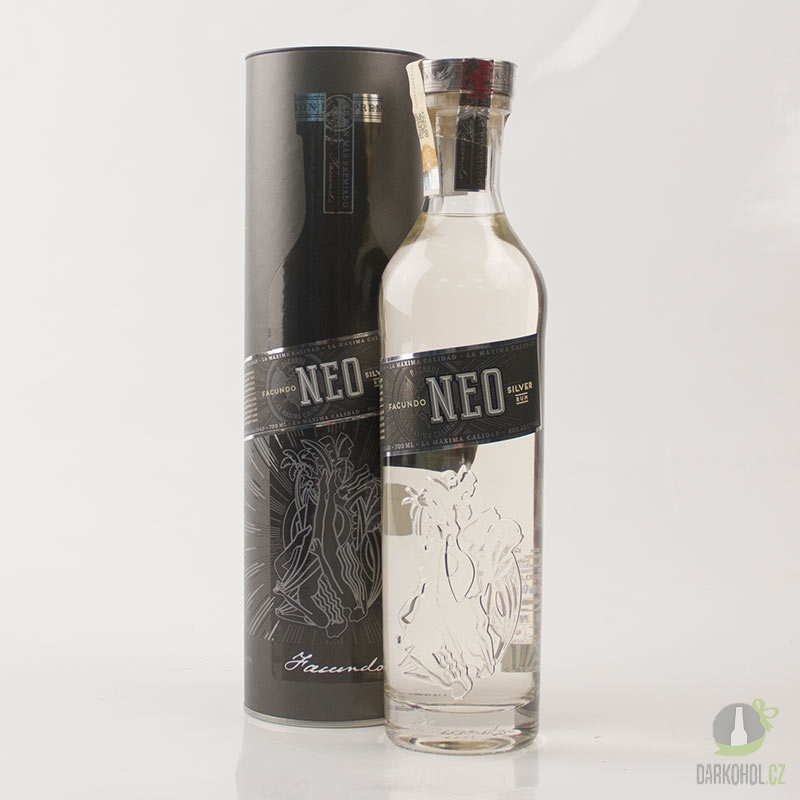 Alkohol - Facundo Neo 8y 40% 0,7l