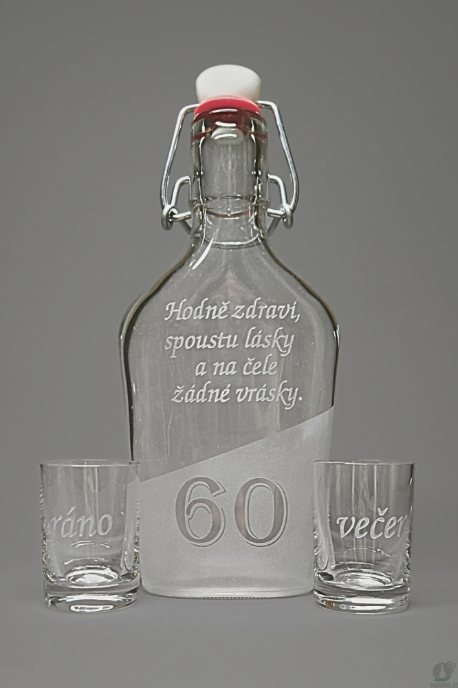 Pískované sklo - Malá sada láhev pískovaná Butylka dva panáky 0,2l 60 let