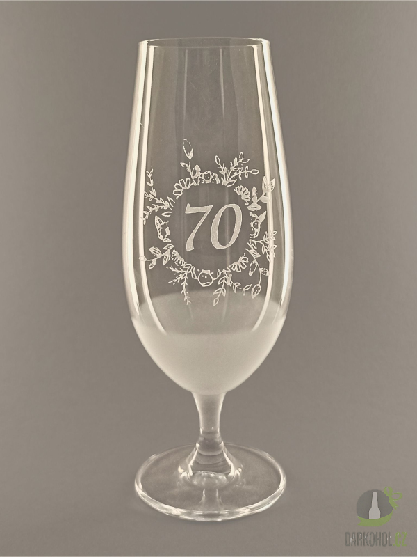 Pískované sklo - Pískovaná sklenice na pivo - 70 let s květinou