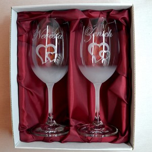 Svatební pískované sklenice na víno -"Nevěsta -Ženich" 0,3l