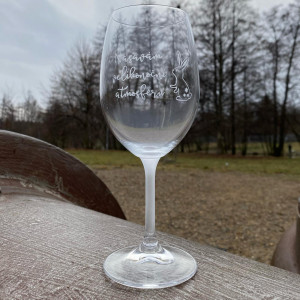 Pískovaná sklenice na víno - Nasávám velikonoční atmosféru