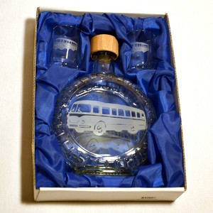 Pískovaná souprava Budík + 2 panáky - Autobus 0,5l