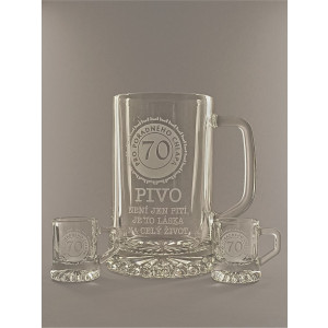 Pískovaný půllitr s uchem + dva panáky - 70 let